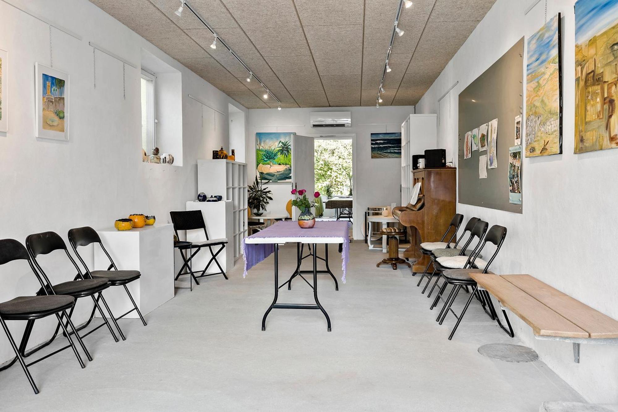 לינה וארוחת בוקר Vestervig Logi I Hus Med Kunst Og Have מראה חיצוני תמונה